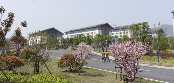 鎮(zhèn)江市高等專科學(xué)校