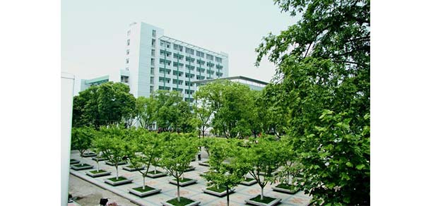 贛東學院 - 最美院校