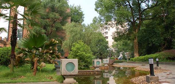 景德鎮(zhèn)陶瓷大學(xué)科技藝術(shù)學(xué)院 - 最美院校