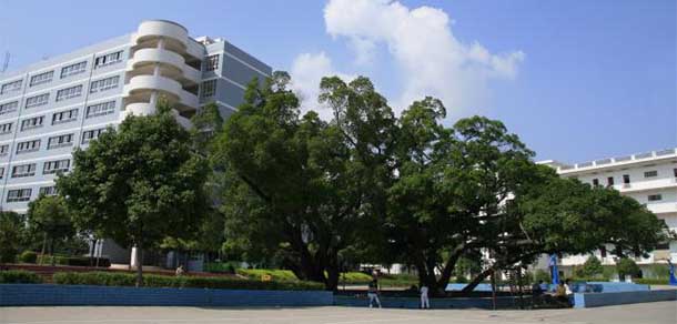 贛南師范大學科技學院