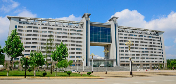 聊城大學(xué)