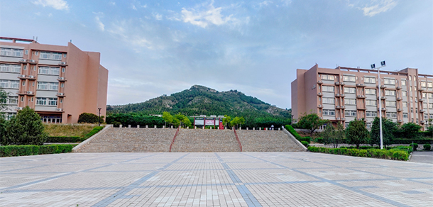 山東管理學院