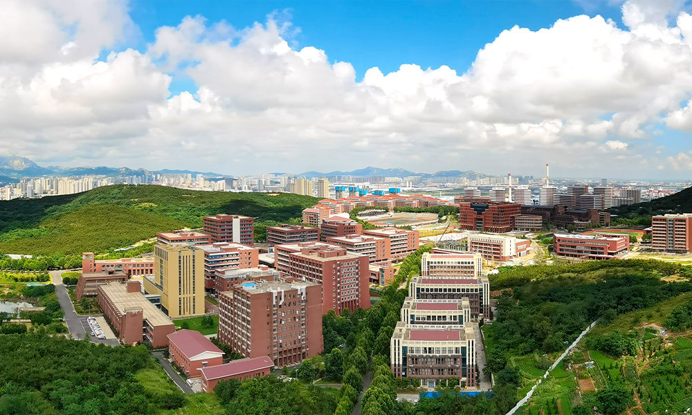 青島理工大學 風起四海 · 各自珍重