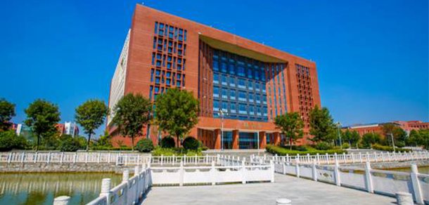 鄭州航空工業(yè)管理學(xué)院