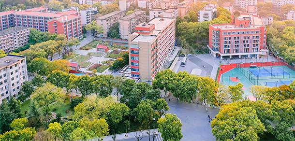 湖南大學(xué) - 最美院校