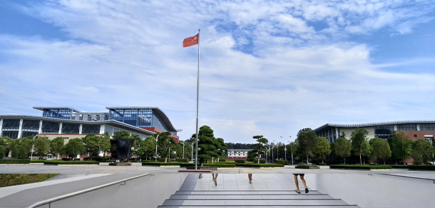 我的大學(xué)-大學(xué)志