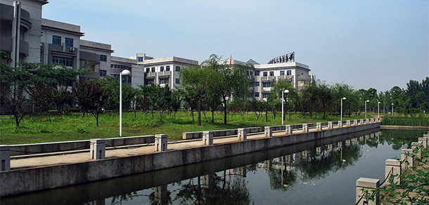 我的大學(xué)-大學(xué)志