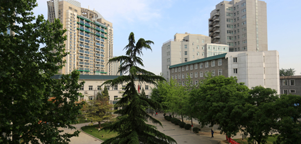 北京青年政治學(xué)院