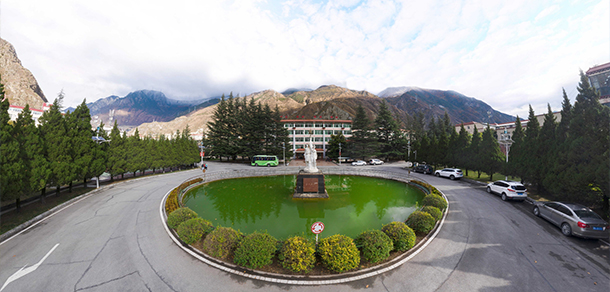 四川民族學(xué)院 - 最美院校