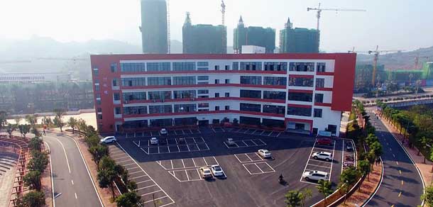 四川三河職業(yè)學(xué)院 - 最美院校