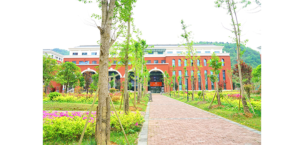 遵義醫(yī)科大學醫(yī)學與科技學院 - 最美大學
