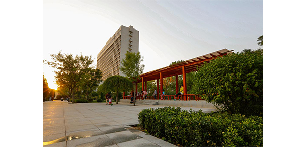 山西財經(jīng)大學(xué)