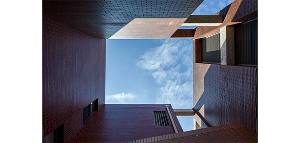 大連科技學院