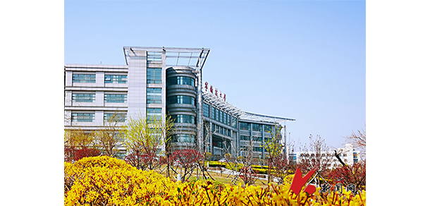 遼寧科技大學