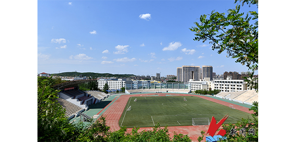 遼寧科技大學
