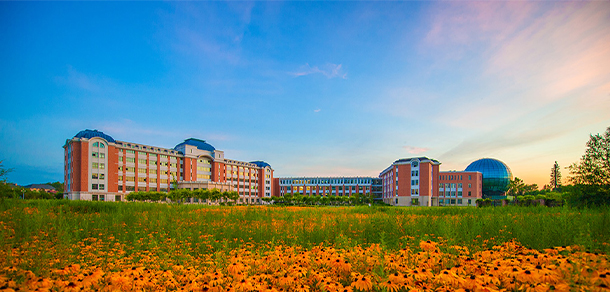 吉林外國語大學 - 最美大學