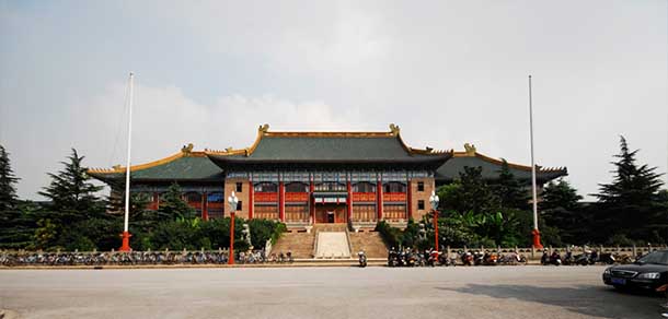 上海體育學院