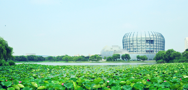 東華大學(xué)